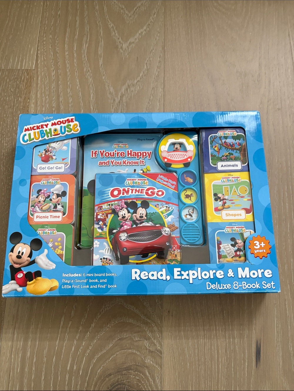 Mickey Mouse Read, Explore & More Deluxe 8-Book Set - Blue